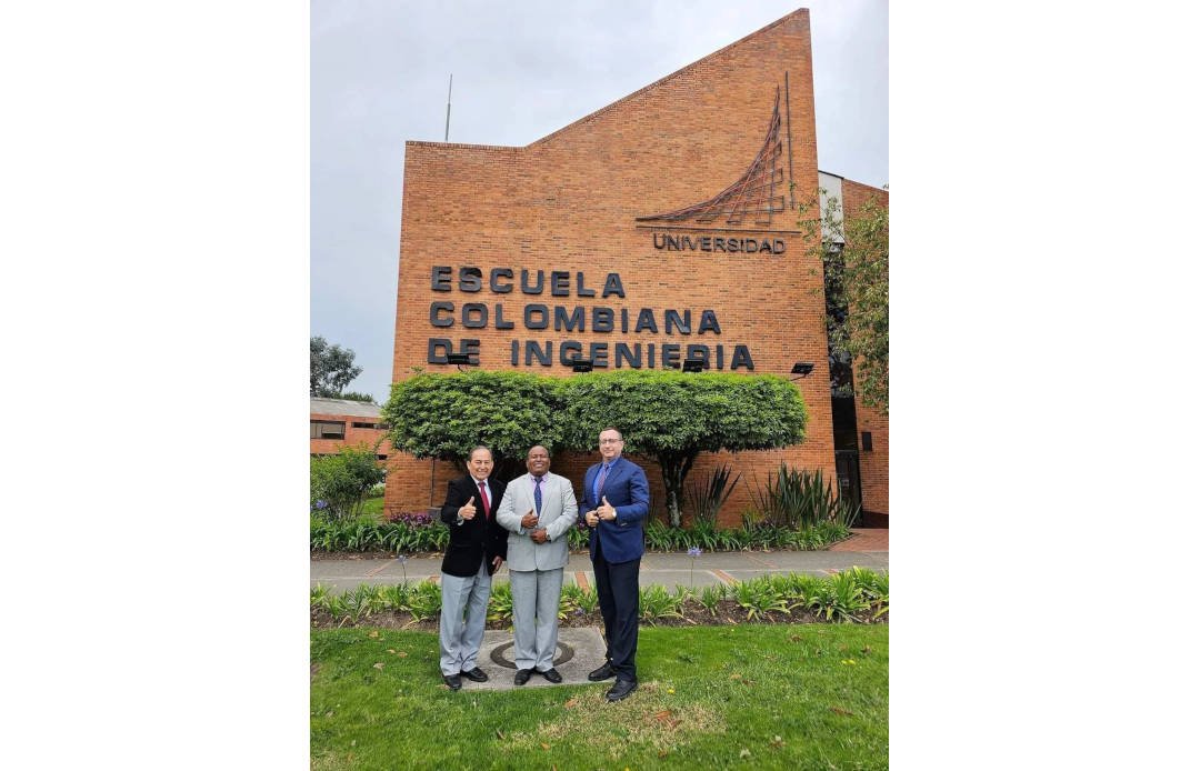 JATCELA Imparte Conferencias Magistrales en Bogotá